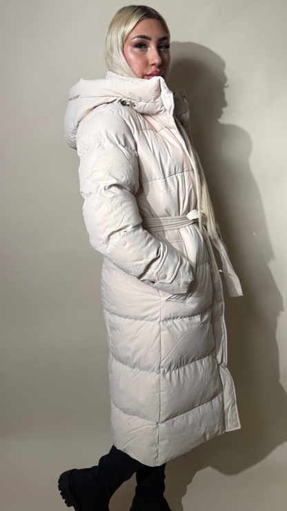 Lange Winterjacken mit Kragen und Gürtel